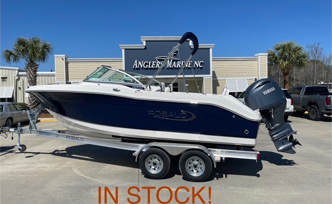 2025 Robalo R207 Biscayne Blue